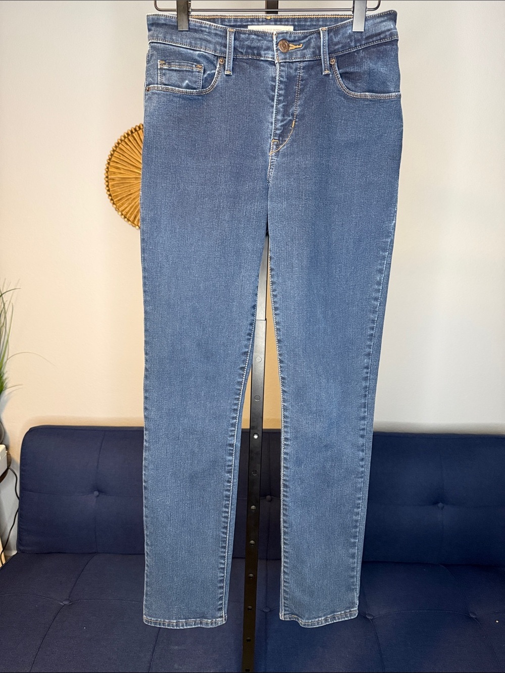 Levi’s Classic Women's Mid Rise Skinny Blue Jean Jeggings size 6